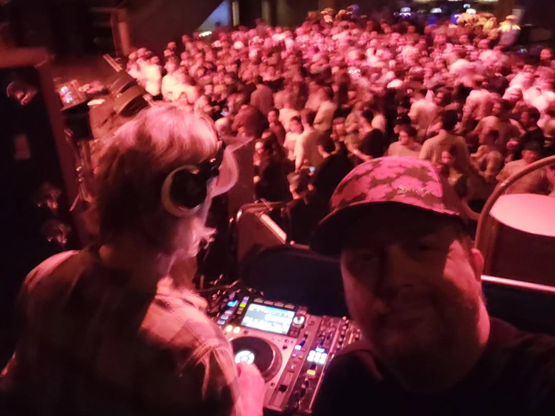 DJ Max in actie